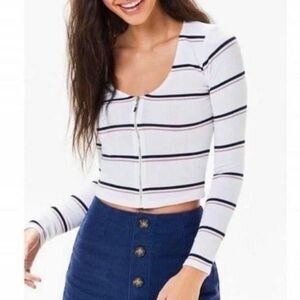 Me to We PacSun Womens Long Sleeve Ribbed White Zipper Crop Top Size Medium